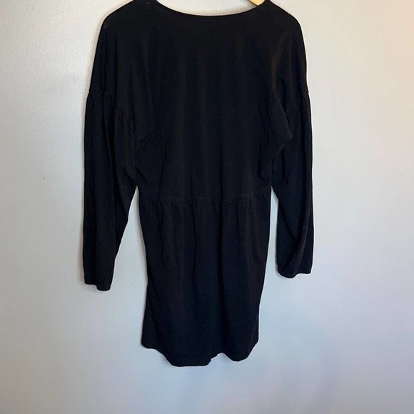 ASOS DESIGN Curve Wrap front long sleeve smock dress in black‎ - size 2 - Picture 3 of 3
